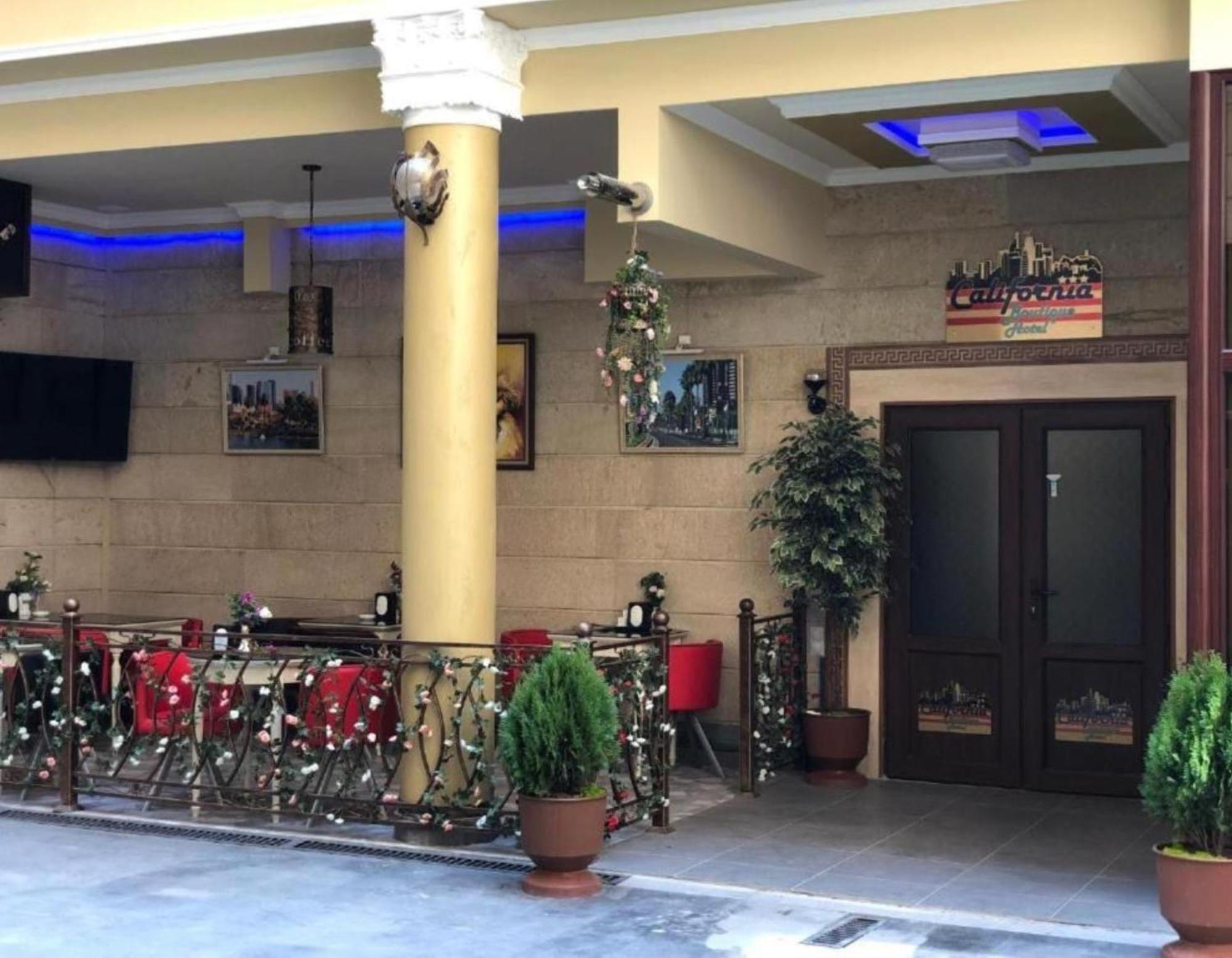 Hotel California Boutique Yerevan Exterior foto