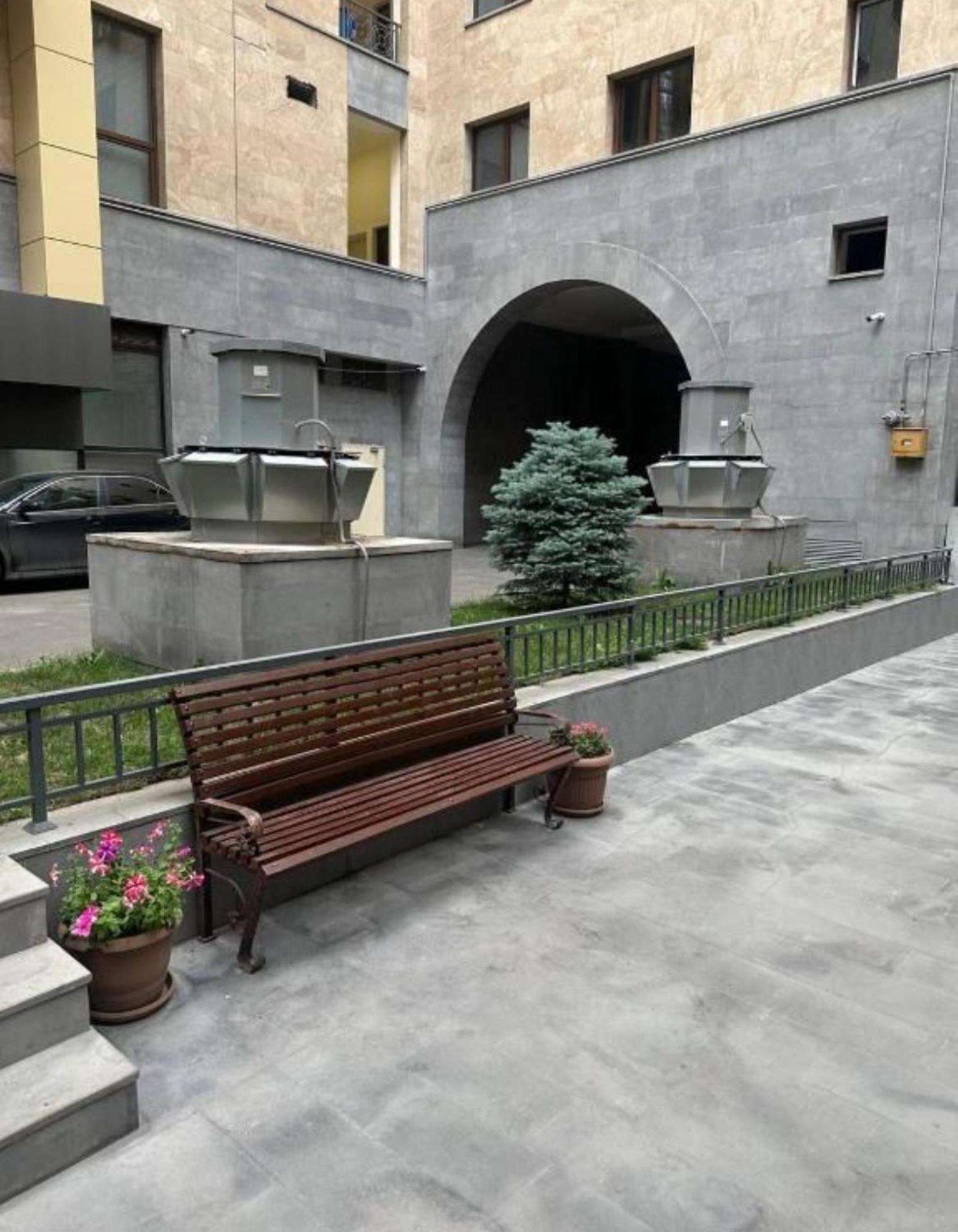 Hotel California Boutique Yerevan Exterior foto