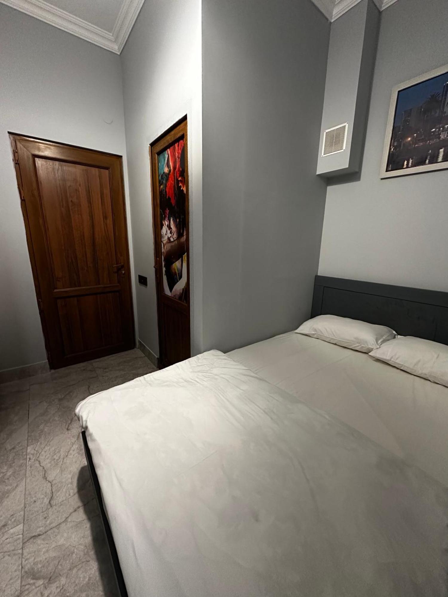 Hotel California Boutique Yerevan Exterior foto