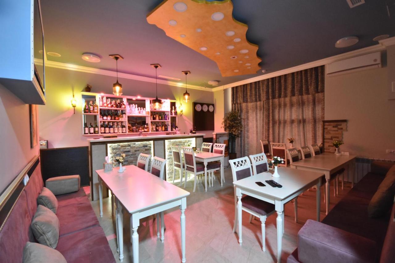 Hotel California Boutique Yerevan Exterior foto