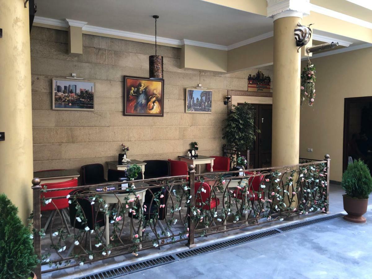 Hotel California Boutique Yerevan Exterior foto